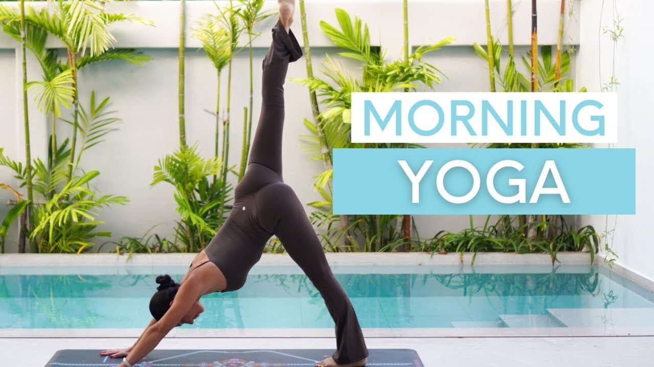 15 min de yoga flow du matin pour se réveiller en pleine énergie